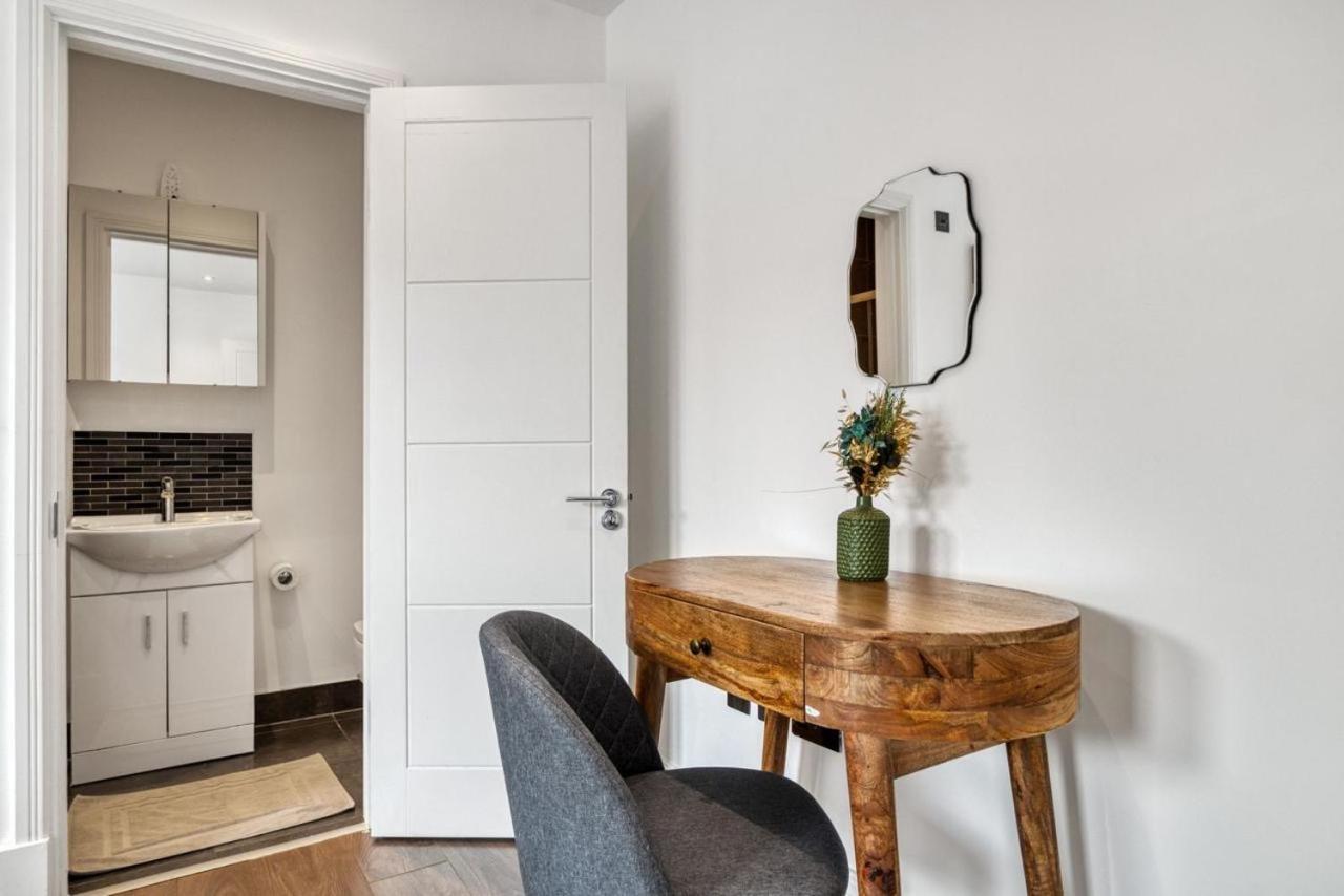 Apartmán Luxurious Hidden Gem In Wandsworth Londýn Exteriér fotografie